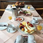 Hotel Zuck *